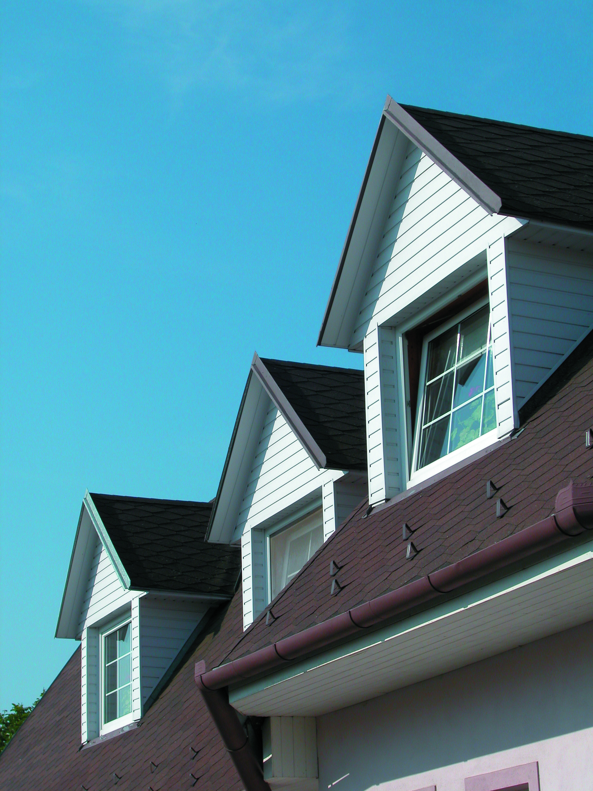Plastové palubky_u střechy