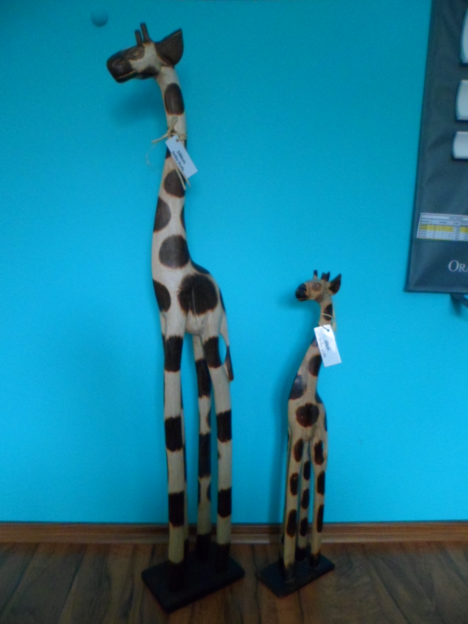 dřevěná soška žirafa 60cm